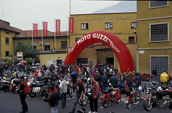 Mandello. Moto Guzzi: tornano in vita motori d’epoca. Fasoli: “Ad aprile il giro d’Italia nelle città dei motori”