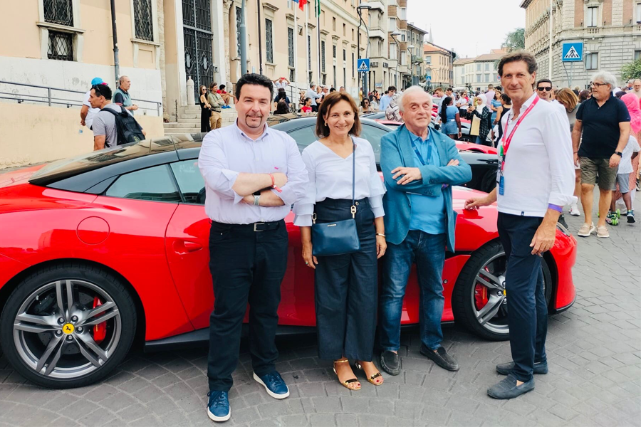 CdM con Ferrari Club Italia al “Monza Fuori GP 2024”. Gibiino/Zironi: “Un tutto esaurito per un turismo motoristico sempre più importante per il nostro paese”.