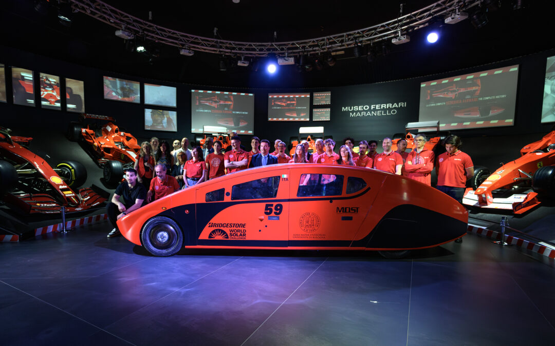 Emilia 5.9” al Bridgestone World Solar Challenge 2025. Zironi: “Istituto Ferrari e team Onda Solare. Da 20 anni protagonista delle competizioni solari”.