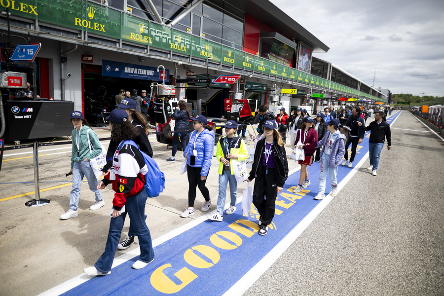 Imola. Due iniziative FIA dedicate ai giovani. Penazzi: “Portiamo ragazze e ragazzi a immaginare, tutti insieme, un futuro nel mondo del motorsport”.